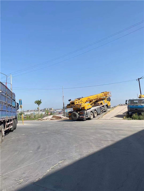 杨陵区25吨吊车的租赁价格大概是多少？